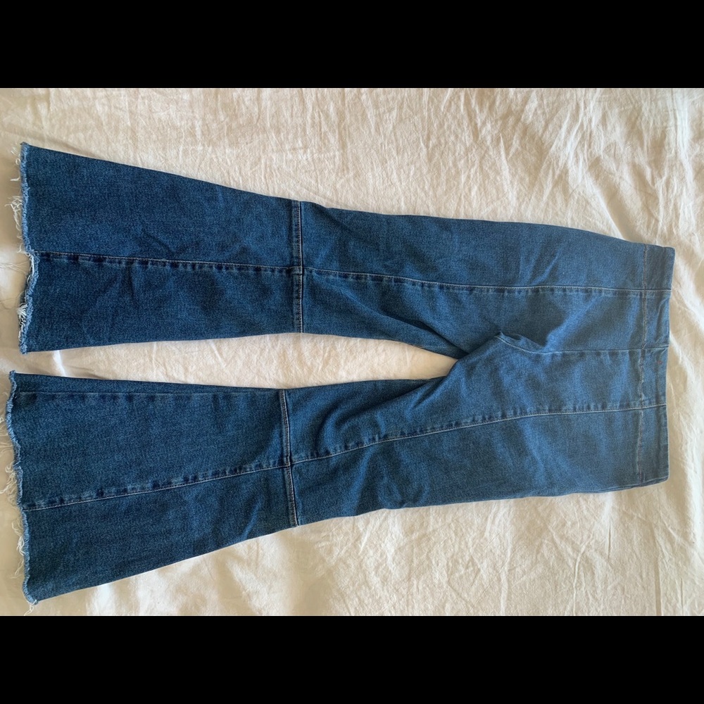 Cropped flare jeans